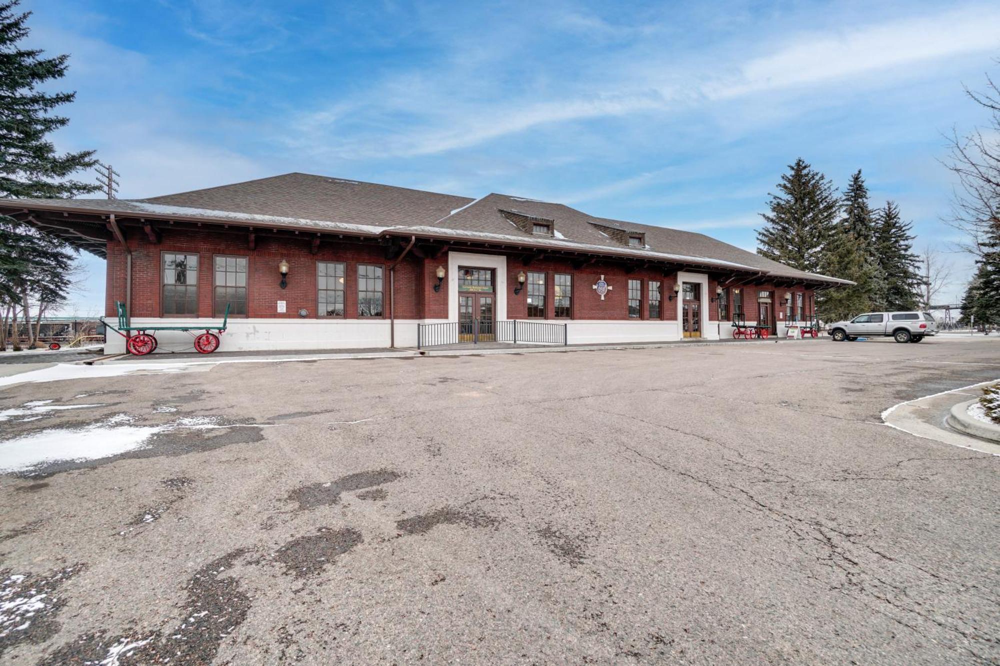 Historic Laramie Apt Walk To Shops And Restaurants Apartment Exterior photo